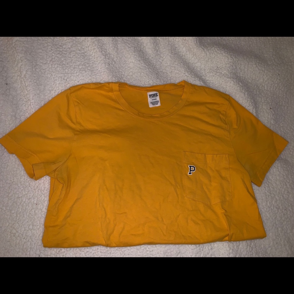 PINK campus tee